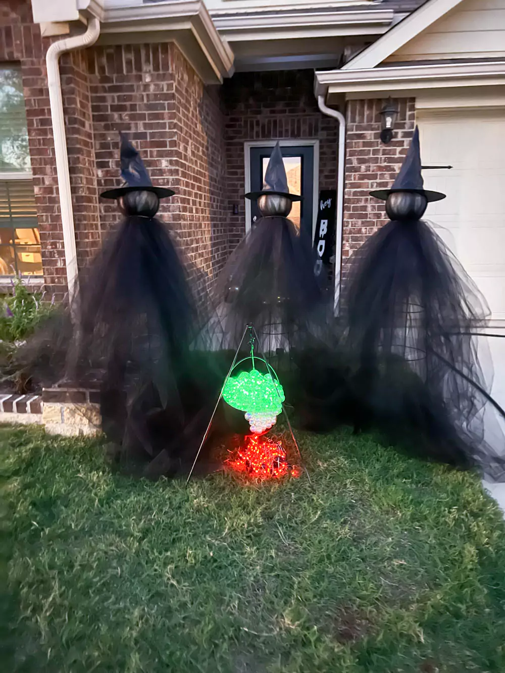 DIY Halloween Lawn Witches