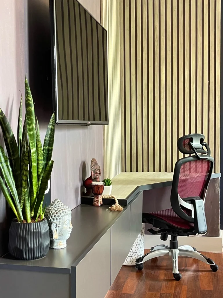 houzewize diy wood slat wall in office