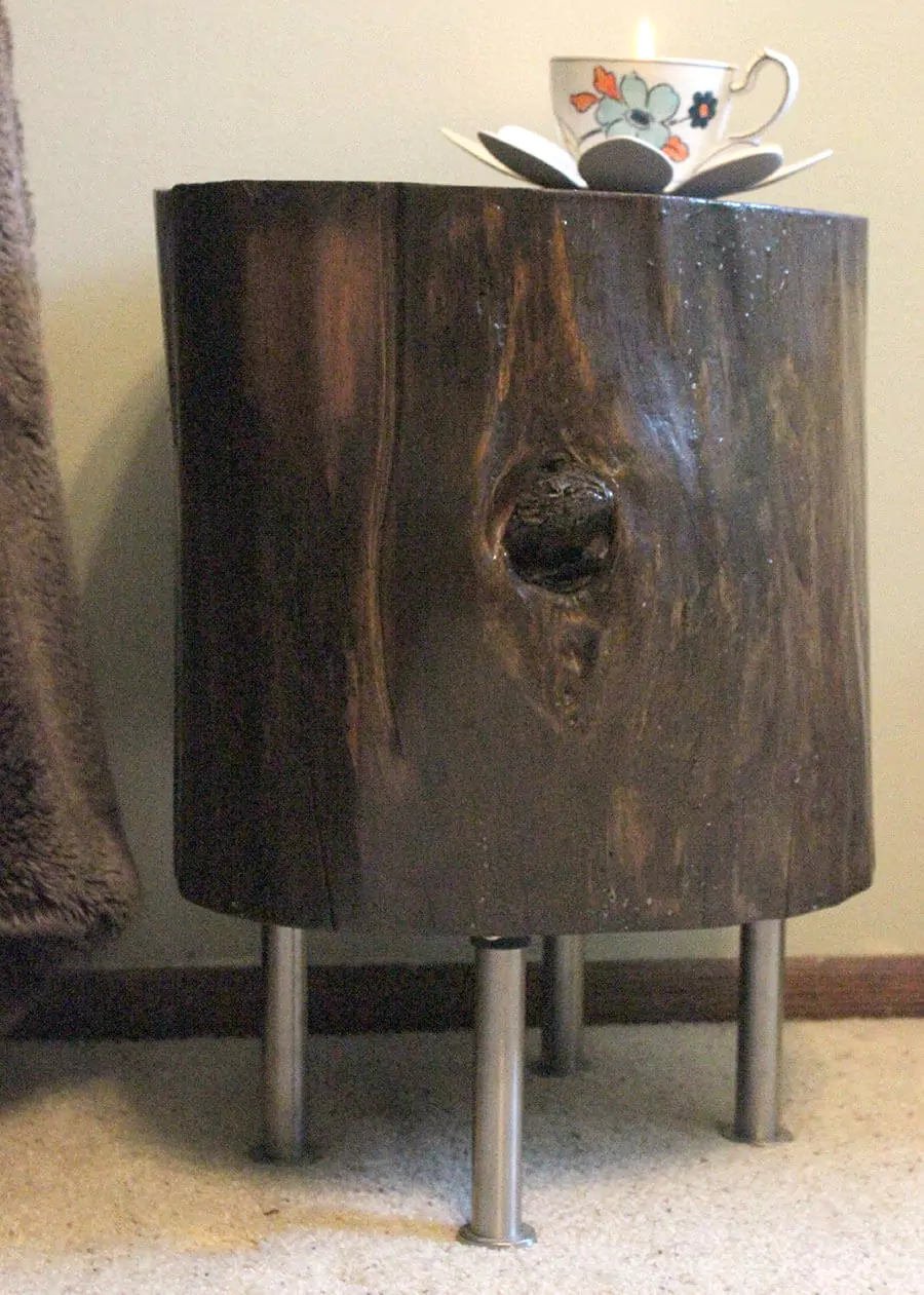 Tree Stump Table | DIY