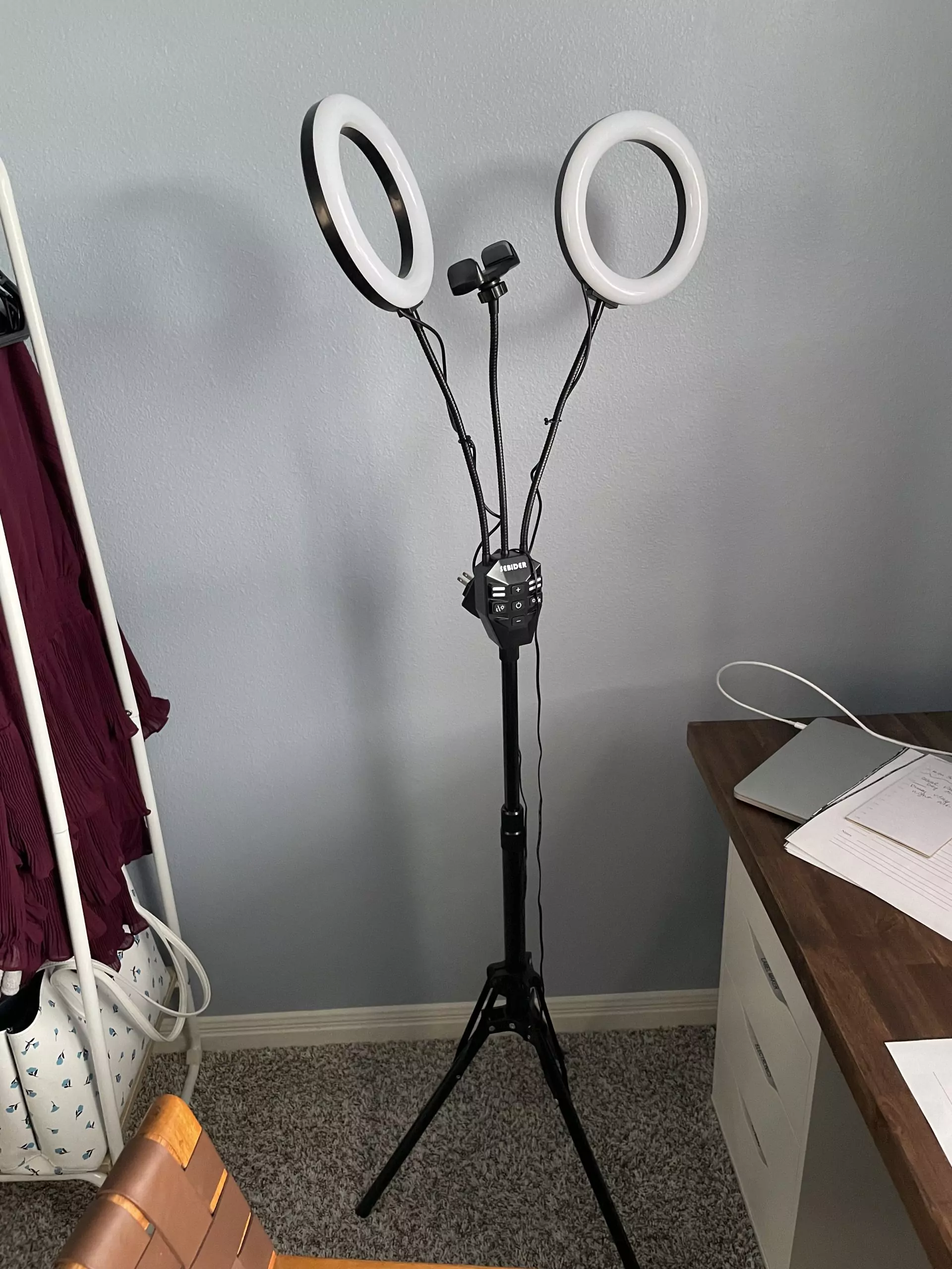 favorite Amazon finds tripod with light ring