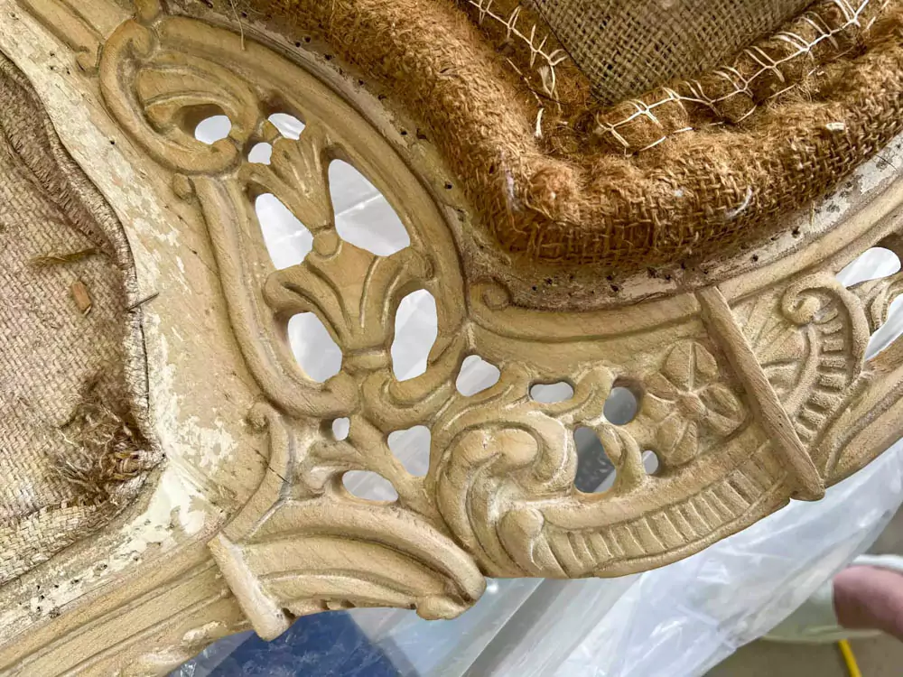 How to Strip the Paint From an Antique Couch