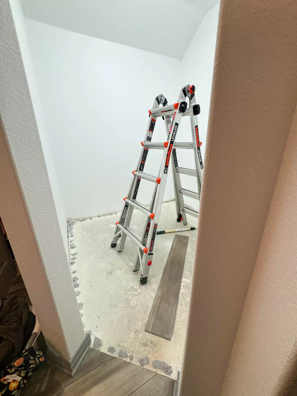 Benjamin Moore Chantilly Lace